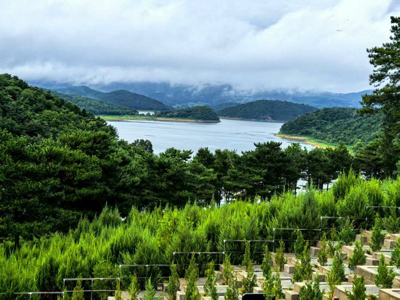 辽宁合规公墓优选！大河贝生态息园，62万㎡福地特惠来袭